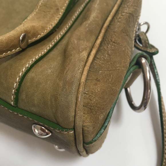 MIU MIU Shoulder Bag in Green Leather - Picture 7 of 12